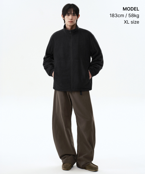 MUSINSA STANDARD（ムシンサスタンダード）の「[シティレジャー] リバーシブルメッシュフリースハイネックワンドブレイカー [ブラック]（ナイロンジャケット・メンズ・その他・LARGE/2XL/SMALL/X-LARGE/MEDIUM）」の8枚目の写真