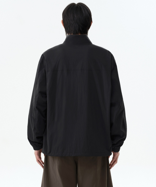MUSINSA STANDARD（ムシンサスタンダード）の「[シティレジャー] リバーシブルメッシュフリースハイネックワンドブレイカー [ブラック]（ナイロンジャケット・メンズ・その他・LARGE/2XL/SMALL/X-LARGE/MEDIUM）」の7枚目の写真