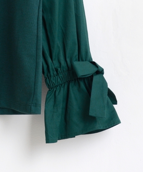 MAJESTIC LEGON（マジェスティックレゴン）の「【WEB限定価格】袖口リボン異素材プルオーバー（Tシャツ/カットソー・レディース・ダークグリーン/アイボリー/ボルドー/ブラック・MEDIUM）」の15枚目の写真