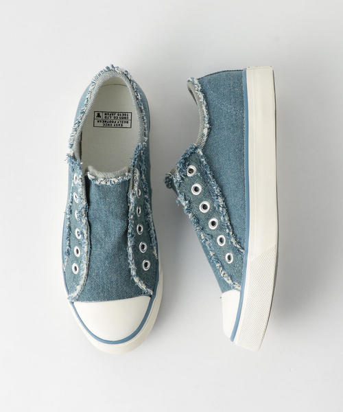 coen（コーエン）の「【ＦＷ新色登場・人気復刻カラーも】キャンバススリッポン（スニーカー）（スリッポン・レディース・ピンク/ネイビー/ブルー/ベージュ/ホワイト/ライトブルー/ロイヤルブルー/その他1・LARGE/MEDIUM/X-LARGE/SMALL/X-SMALL）」の4枚目の写真