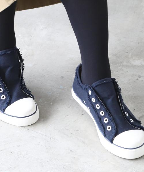 coen（コーエン）の「【ＦＷ新色登場・人気復刻カラーも】キャンバススリッポン（スニーカー）（スリッポン・レディース・ピンク/ネイビー/ブルー/ベージュ/ホワイト/ライトブルー/ロイヤルブルー/その他1・LARGE/MEDIUM/X-LARGE/SMALL/X-SMALL）」の13枚目の写真