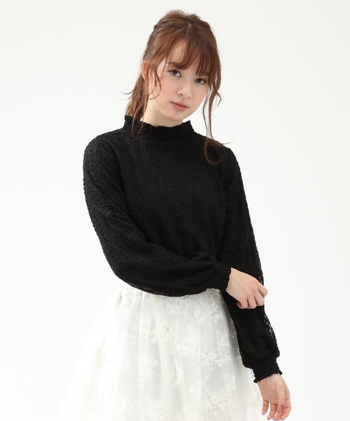 Honeys（ハニーズ）の「総レースハイネックプルオーバー（Tシャツ/カットソー・レディース・ブラック/サックスブルー/アイボリー/ラベンダー・L/M/S）」の3枚目の写真