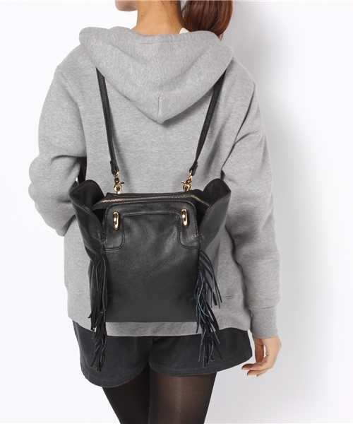 Chico（チコ）の「2WAYフリンジバック（ショルダーバッグ・レディース・アイボリー/グレイッシュベージュ/ブラック・FREE）」の8枚目の写真