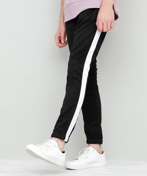 EMMA CLOTHES（エマクローズ）の「サイドライントラックパンツ (スキニー/テーパード/ワイド)（その他パンツ・メンズ・ブラック系その他/ブラック系その他2/ブラック系その他3・M/L）」の9枚目の写真