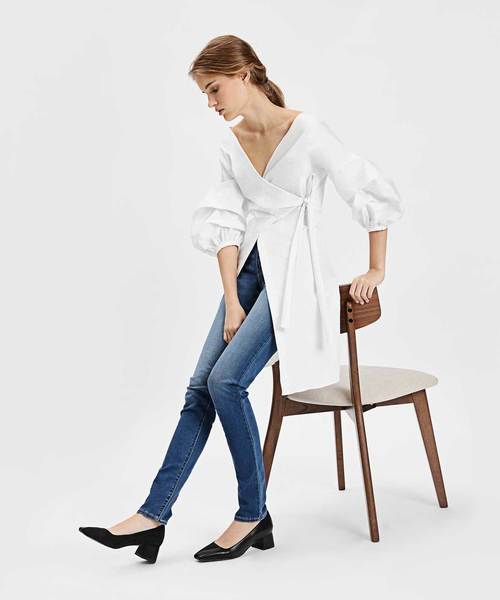 CHARLES & KEITH(チャールズ & キース)の「トラペーズヒールパンプス / TRAPEZE HEEL PUMPS(パンプス・レディース・ブラック/ブルー・22.5cm/23cm/23.5cm/24.5cm/25cm)」の7枚目の写真