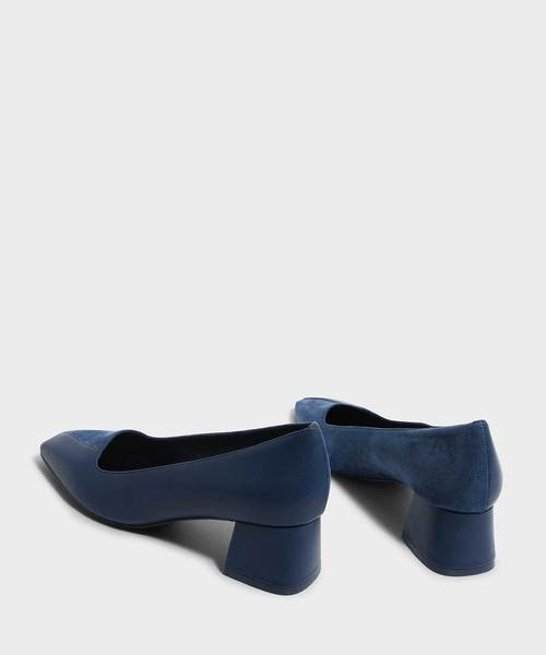 CHARLES & KEITH(チャールズ & キース)の「トラペーズヒールパンプス / TRAPEZE HEEL PUMPS(パンプス・レディース・ブラック/ブルー・22.5cm/23cm/23.5cm/24.5cm/25cm)」の11枚目の写真