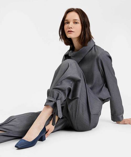 CHARLES & KEITH(チャールズ & キース)の「トラペーズヒールパンプス / TRAPEZE HEEL PUMPS(パンプス・レディース・ブラック/ブルー・22.5cm/23cm/23.5cm/24.5cm/25cm)」の13枚目の写真