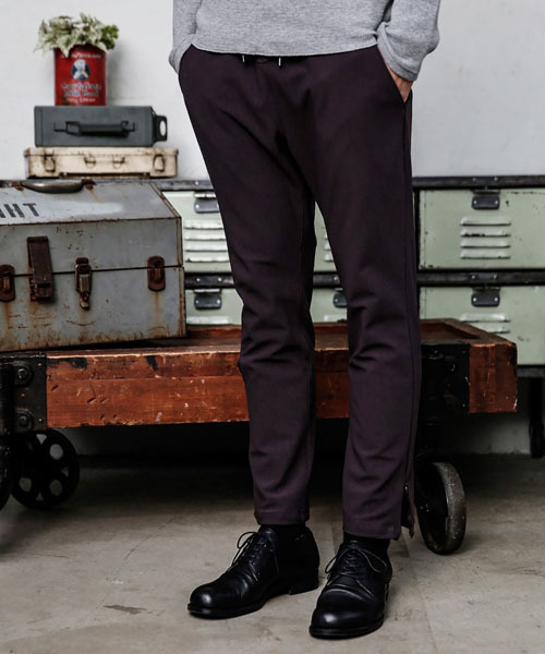 MR.OLIVE(ミスターオリーブ)の「STRETCH THERMO ENERGY / ZIP SLIT EASY PANTS(その他パンツ・メンズ・チャコールグレー/ブラック/ベージュ/ブラウン・SMALL/MEDIUM/LARGE)」の3枚目の写真