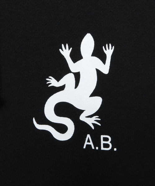 agnes b. pour ADAM ET ROPE コラボパーカートカゲ agnes b.（アニエスベー）の「【agnes b. pour ADAM ET ROPE