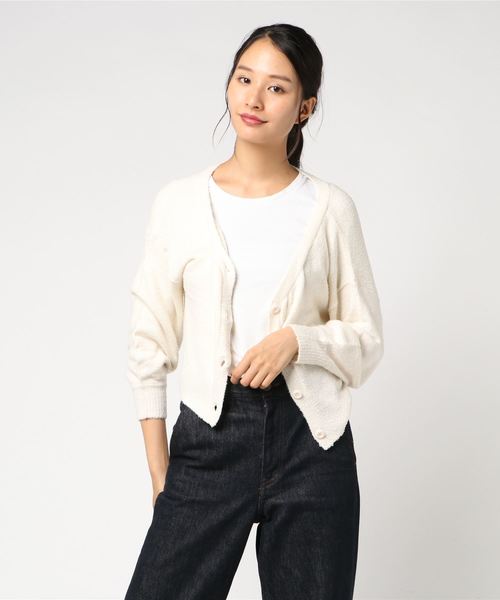 archives（アルシーヴ）の「フェザーVネックカーディガン（ニット/セーター・レディース・ブラック/ベージュ/グレー/オフホワイト/ピンク・MEDIUM）」の2枚目の写真