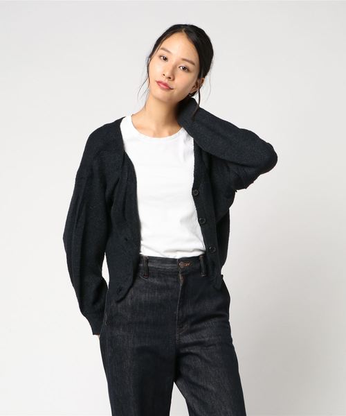 archives（アルシーヴ）の「フェザーVネックカーディガン（ニット/セーター・レディース・ブラック/ベージュ/グレー/オフホワイト/ピンク・MEDIUM）」の3枚目の写真