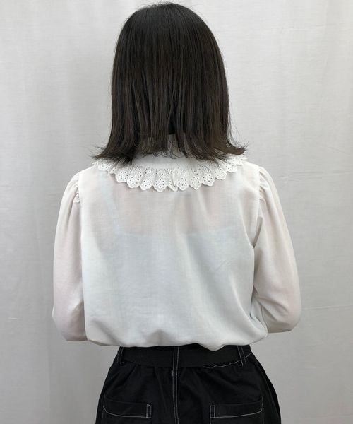 tiptop(ティップトップ)の「タック×レースBIG衿ブラウス(シャツ/ブラウス・レディース・ブラック/オフホワイト・FREE)」の5枚目の写真