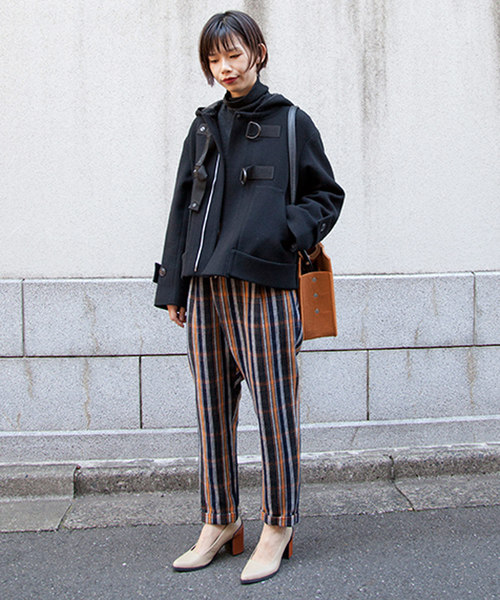 ZUCCa（ズッカ）の「フェルトバッグ（ショルダーバッグ・レディース・ネイビー/カーキ/ダークグレー/マスタード・FREE）」の9枚目の写真