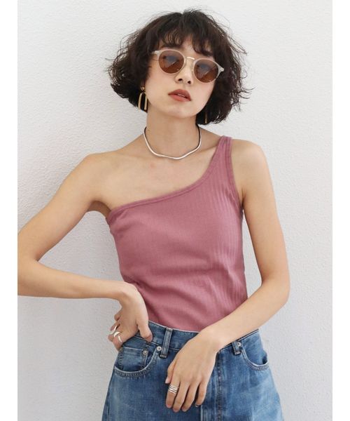 Ungrid（アングリッド）の「ワンショルテレコタンクトップ（タンクトップ・レディース・ブラック/パープル/グレー/オフホワイト/モカ・FREE）」の5枚目の写真