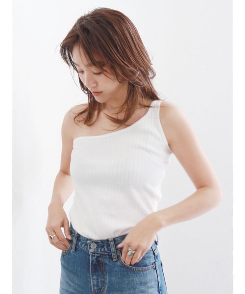 Ungrid（アングリッド）の「ワンショルテレコタンクトップ（タンクトップ・レディース・ブラック/パープル/グレー/オフホワイト/モカ・FREE）」の2枚目の写真