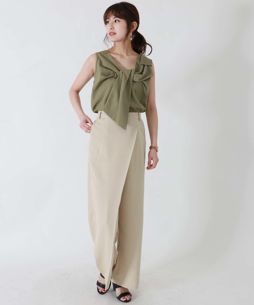 HER CLOSET(ハークローゼット)の「【HERCLOSET】前後2WAYツイストリボンノースリトップス(シャツ/ブラウス・レディース・アイボリー/ベージュ/ブラック/マスタード/カーキ/ブルー系その他・M)」の15枚目の写真