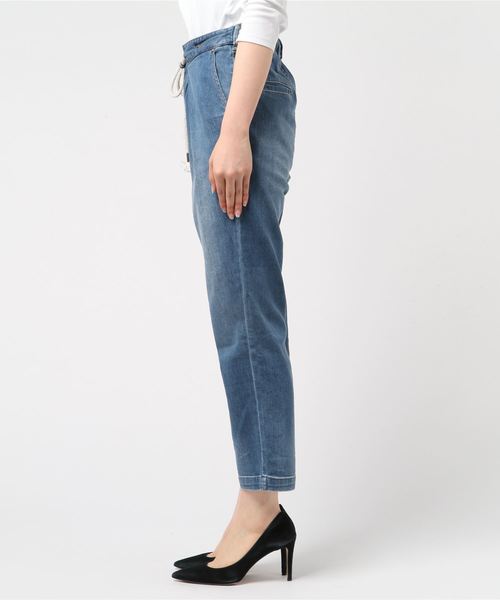 Cheek(チーク)の「【Moname】DenimEasyTuckPants(デニムパンツ・レディース・ブルー・MEDIUM/LARGE)」の2枚目の写真