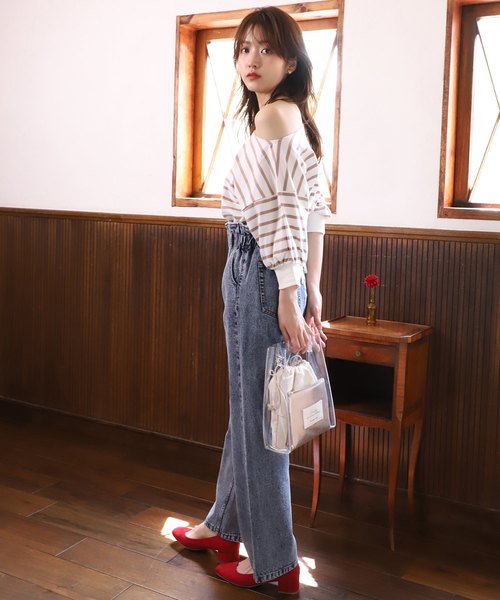 one after another NICE CLAUP(ワンアフターアナザーナイスクラップ)の「ワンショルダー2wayトップス(Tシャツ/カットソー・レディース・オフホワイト/ブラウン/テラコッタ/ベージュ/グリーン・FREE)」の9枚目の写真