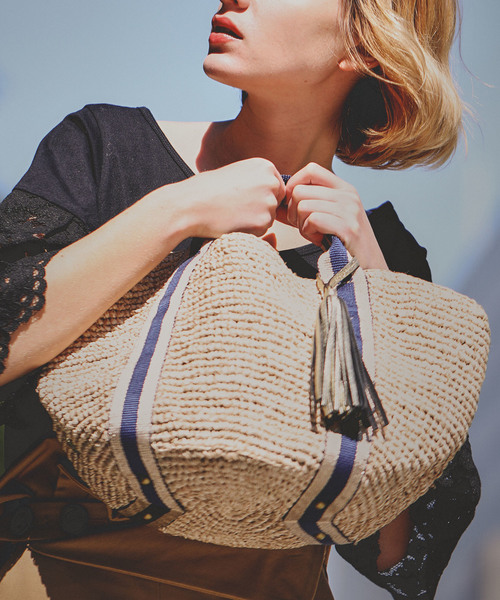 VIOLAd'ORO（ヴィオラドーロ）の「【VIOLAd'ORO】 ラフィアトートバッグ　V-8087 SANDRO（トートバッグ・レディース・ネイビー/ブラウン/シルバー/アイボリー/ゴールド・FREE）」の12枚目の写真