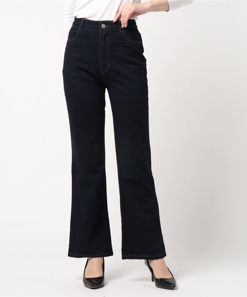 archives(アルシーヴ)の「ブーツカットデニムパンツ(デニムパンツ・レディース・ネイビー/ブルー・SMALL/MEDIUM)」の6枚目の写真