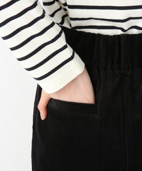 GLOBAL WORK(グローバルワーク)の「コーデュロイタイトスカート/845154(スカート・レディース・ブラック/ベージュ/オフホワイト/グリーン系その他3/ライトグレー/ライトベージュ/ブルー系その他・SMALL/MEDIUM/LARGE)」の19枚目の写真
