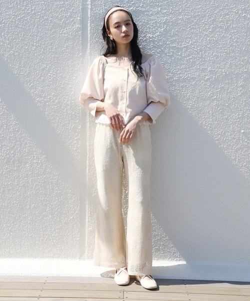 one after another NICE CLAUP（ワンアフターアナザーナイスクラップ）の「パフスリーブ裾レースブラウス（シャツ/ブラウス・レディース・ベージュ/オフホワイト/ブラック系その他/ベージュ系その他・FREE）」の5枚目の写真