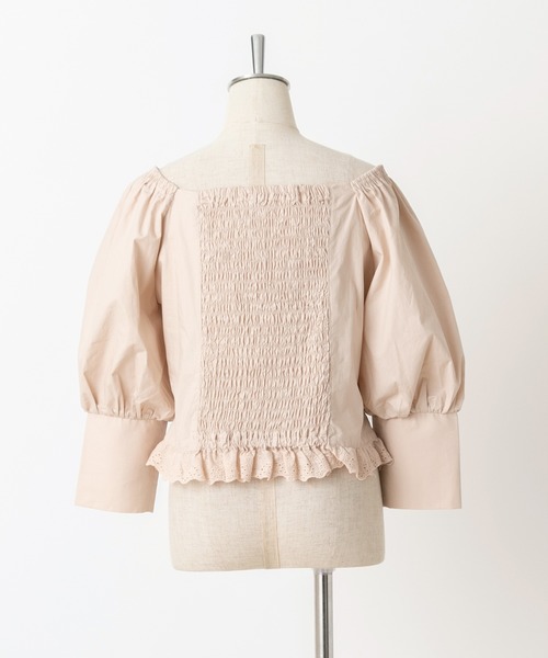 one after another NICE CLAUP（ワンアフターアナザーナイスクラップ）の「パフスリーブ裾レースブラウス（シャツ/ブラウス・レディース・ベージュ/オフホワイト/ブラック系その他/ベージュ系その他・FREE）」の22枚目の写真