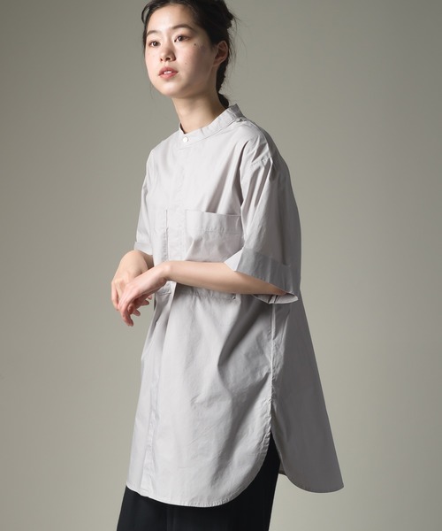 OMNES(オムネス)の「タイプライター 比翼バンドカラー半袖シャツ ビッグポケット(シャツ/ブラウス・レディース・ホワイト/ブラック/ライトグレー/ベージュ・FREE)」の15枚目の写真
