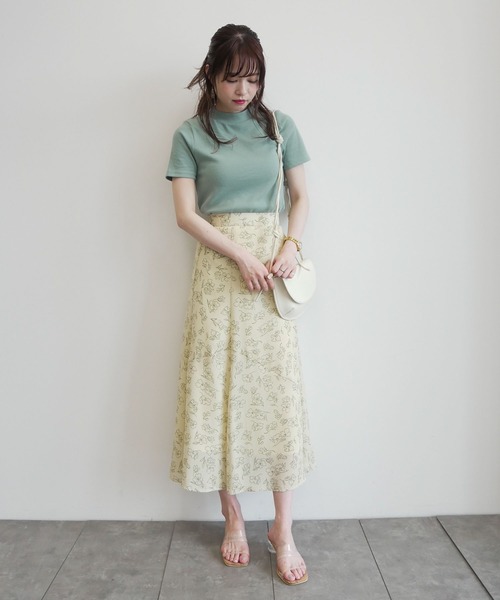 earth music&ecology（アースミュージックアンドエコロジー）の「テレコハイネックプルオーバー ＊（Tシャツ/カットソー・レディース・その他7/ブラック/アイボリー/ライトグリーン/サックスブルー/ブルー系その他2/ブラウン/ピンク・S/M）」の22枚目の写真