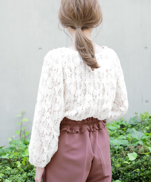 flower（フラワー）の「ゴージャスフリルトップ（シャツ/ブラウス・レディース・ベージュ/アイボリー・FREE）」の18枚目の写真