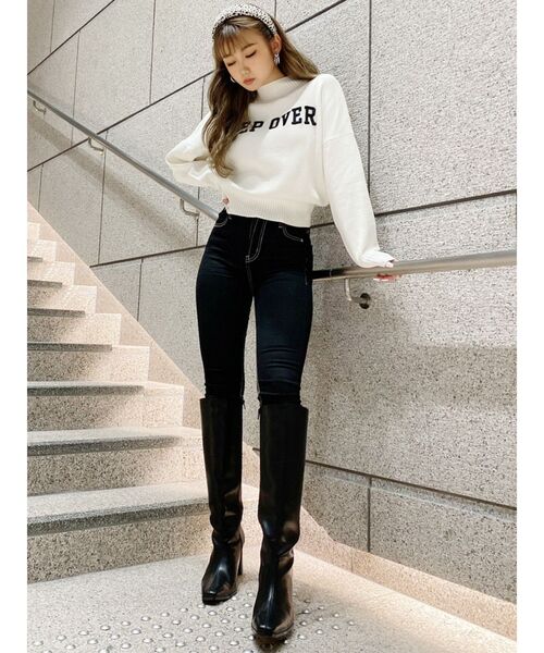 GYDA（ジェイダ）の「STEP OVERハイネックニット TOPS（ニット/セーター・レディース・ブラック/ベージュ/オフホワイト/カーキ・FREE）」の14枚目の写真