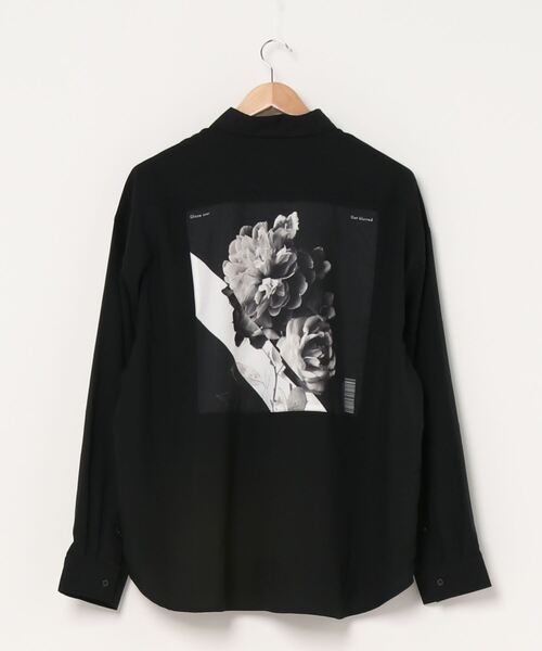 WEGO（ウィゴー）の「WEGO/ローズグラフィックビッグシルエットシャツ（シャツ/ブラウス・メンズ・ブラック/グレー系その他・MEDIUM/LARGE）」の4枚目の写真