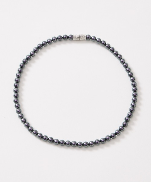AIMER（エメ）の「【喪服用・WEB限定】マグネット式 6.5ｍｍ珠 貝パールネックレス（ネックレス・レディース・ホワイト/ブラック/グレー・FREE）」の8枚目の写真