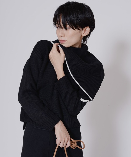 ECRIRE(エクリール)の「ポンチョカラーデザインニット(ニット/セーター・レディース・ブラック/アイボリー・フリー)」の9枚目の写真