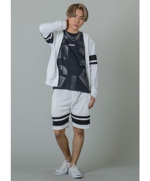 REGIEVO（レジエボ）の「REGIEVO 上品な大人のパイルショートパンツ（スウェットパンツ・メンズ・ブラック/オフホワイト・S/M/L/XL）」の6枚目の写真