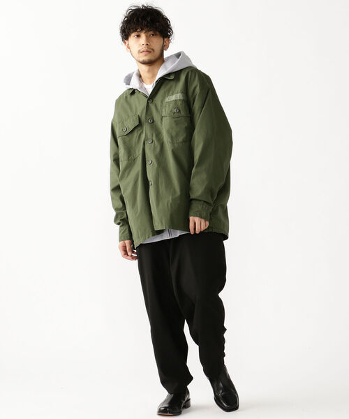 BEAMS（ビームス）の「BEAMS / ユーティリティ イージー シャツ（シャツ/ブラウス・メンズ・オリーブ/ブラック・LARGE/MEDIUM/SMALL/X-LARGE）」の18枚目の写真