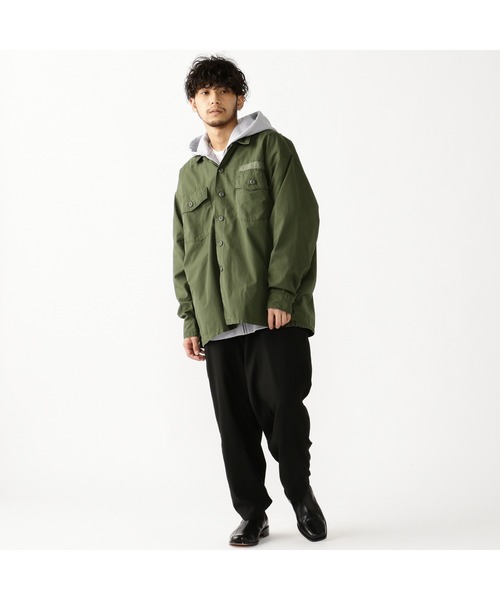 BEAMS（ビームス）の「BEAMS / ユーティリティ イージー シャツ（シャツ/ブラウス・メンズ・オリーブ/ブラック・LARGE/MEDIUM/SMALL/X-LARGE）」の4枚目の写真