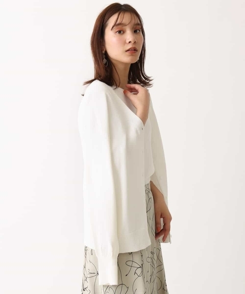 a.v.v（アーヴェヴェ）の「【洗える/アンサンブル対応】Ｖネックカーディガン（カーディガン/ボレロ・レディース・ライトイエロー/ブラック/ホワイト・36/40/34/42/38）」の6枚目の写真
