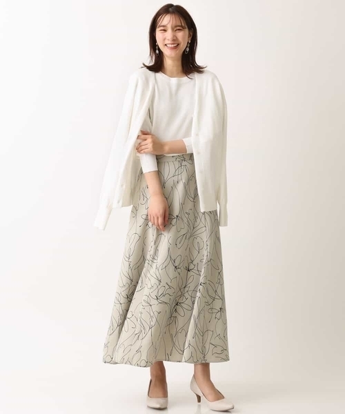 a.v.v（アーヴェヴェ）の「【洗える/アンサンブル対応】Ｖネックカーディガン（カーディガン/ボレロ・レディース・ライトイエロー/ブラック/ホワイト・36/40/34/42/38）」の16枚目の写真