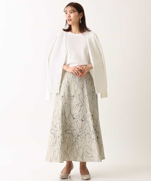 a.v.v（アーヴェヴェ）の「【洗える/アンサンブル対応】Ｖネックカーディガン（カーディガン/ボレロ・レディース・ライトイエロー/ブラック/ホワイト・36/40/34/42/38）」の14枚目の写真