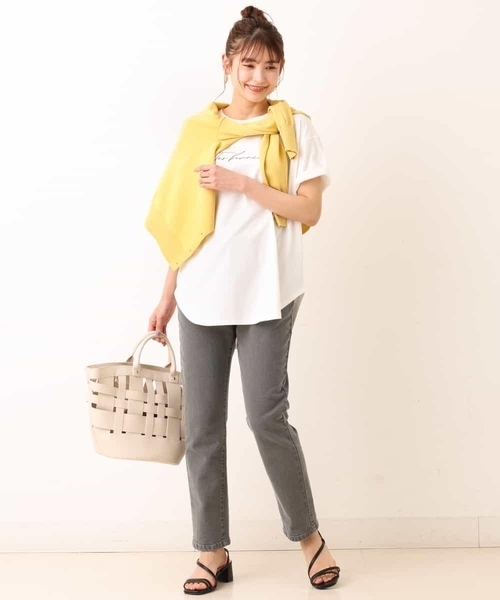 a.v.v（アーヴェヴェ）の「【洗える/アンサンブル対応】Ｖネックカーディガン（カーディガン/ボレロ・レディース・ライトイエロー/ブラック/ホワイト・36/40/34/42/38）」の12枚目の写真