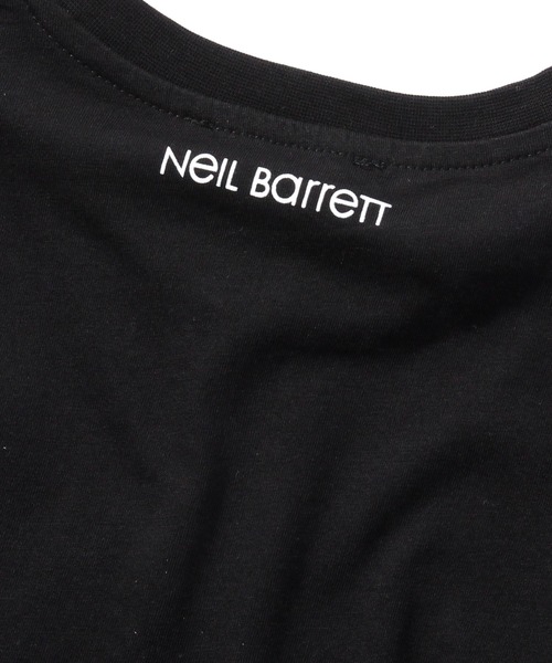 NEIL BARRETT（ニールバレット）の「Neil Barrett（ニール バレット）Tシャツカットソー（Tシャツ/カットソー・キッズ・ホワイト/レッド/ブラック・6YEAR/8YEAR/10YEAR/12YEAR/14Y/4YEAR）」の14枚目の写真