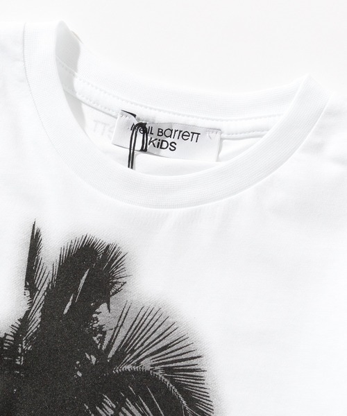 NEIL BARRETT（ニールバレット）の「Neil Barrett（ニール バレット）Tシャツカットソー（Tシャツ/カットソー・キッズ・ホワイト/レッド/ブラック・6YEAR/8YEAR/10YEAR/12YEAR/14Y/4YEAR）」の7枚目の写真
