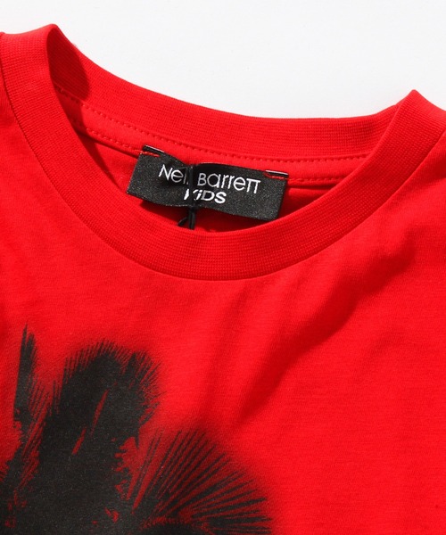 NEIL BARRETT（ニールバレット）の「Neil Barrett（ニール バレット）Tシャツカットソー（Tシャツ/カットソー・キッズ・ホワイト/レッド/ブラック・6YEAR/8YEAR/10YEAR/12YEAR/14Y/4YEAR）」の17枚目の写真