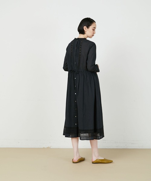 ADIEU TRISTESSE（アデュートリステス）の「インドアンティークレースワンピース（ワンピース・レディース・グレイッシュブルー/ブラック・38）」の13枚目の写真