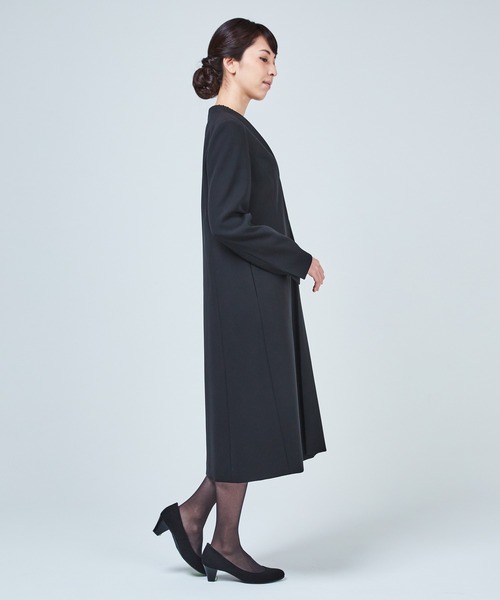 form forma(フォルムフォルマ)の「【卒入学式にも使える】【喪服】ノーカラー ブラックフォーマルロングジャケット/卒業式(卒園式)入学式(入園式)七五三・お宮参り(ワンピース・レディース・ブラック・13号/11号/9号/7号)」の6枚目の写真