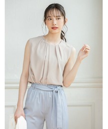フロントタックノースリブラウス