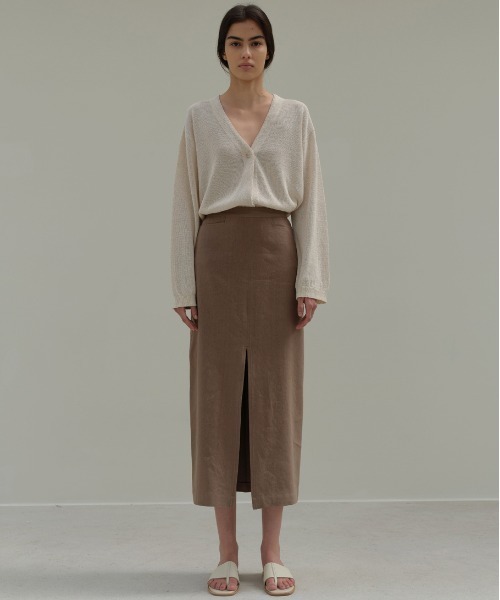 Moia（モイア）の「【Moia】SLIT SKIRT / モイア リネン スリット ロング スカート（スカート・レディース・クリーム/ブラウン・SMALL/MEDIUM）」の8枚目の写真