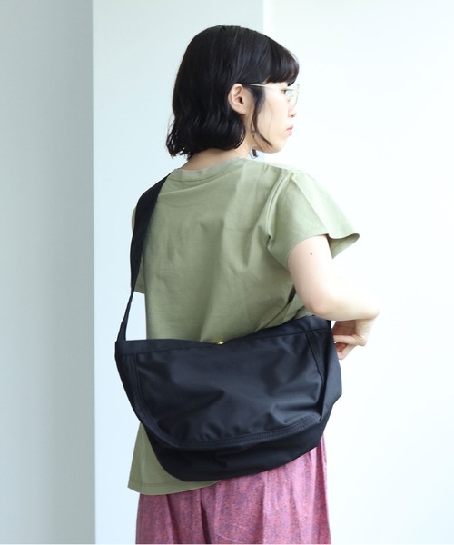 bulle de savon（ビュルデサボン）の「MARINDAY 66NYLON　BLUEBLUE（ショルダーバッグ・レディース・ブラック/アイボリー・FREE）」の10枚目の写真