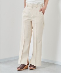 センタープレスフレアーパンツ